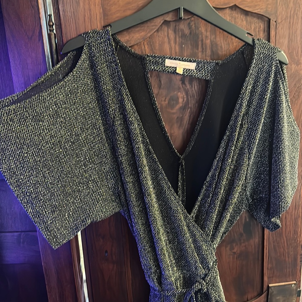 Gibson Latimer blk and silver dress.